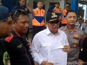 Bupati Batang Temui Massa Demo Tolak Zero ODOL, Ini Janjinya
