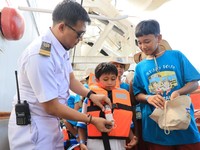 PELNI Ajak Ratusan Siswa SD Keliling Kapal di Tanjung Priok
