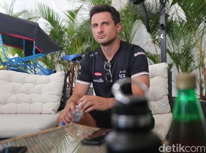 Pebalap Formula E Happy Banget di Jakarta