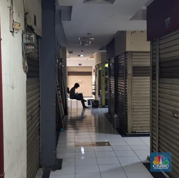 Dulu Pembeli Membludak ke Jalan, Pasar Gembrong Kini Sepi Bak Kuburan