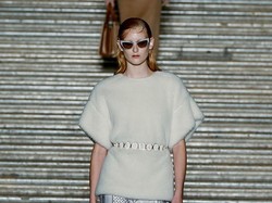 Foto: Koleksi Max Mara Resort 2026, Terinspirasi Dasi Sutra Klasik Italia Foto: Koleksi Max Mara Resort 2026, Terinspirasi Dasi Sutra Klasik Italia
