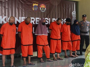 5 Terdakwa Mafia Tanah Mbah Tupon Dituntut 1,5-4 Tahun Penjara