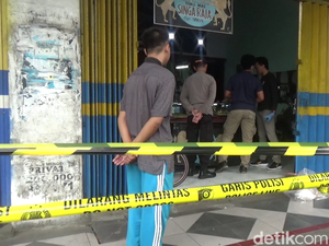 Komplotan Bersenjata Tajam Rampok Toko Emas di Lumajang