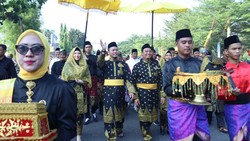 Diberi Gelar Adat, Walkot Pekanbaru Bicara Amanah-Lestarikan Budaya Melayu