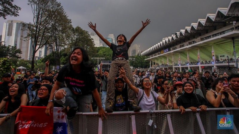 Keseruan Allo Fest 2025 di Istora Senayan, Jakarta, Sabtu (21/6/2025). (CNBC Indonesia/Faisal Rahman) Keseruan Allo Fest 2025 di Istora Senayan, Jakarta, Sabtu (21/6/2025). (CNBC Indonesia/Faisal Rahman)