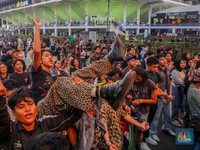 Kemeriahan Allo Fest 2025, The Panturas-Sore X Bilal Indrajaya