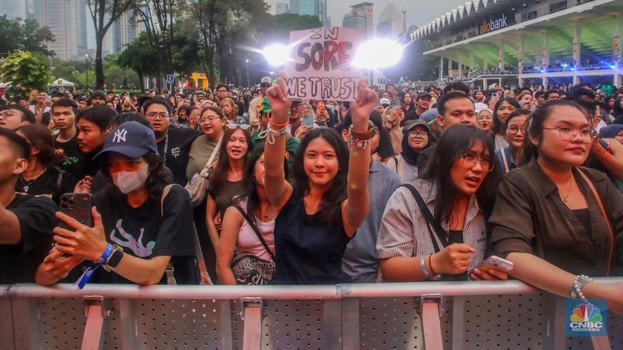 Keseruan Allo Fest 2025 di Istora Senayan, Jakarta, Sabtu (21/6/2025). (CNBC Indonesia/Faisal Rahman)