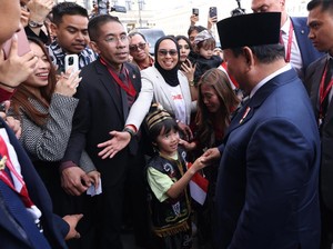 Gemas, Anak WNI Minta Lego ke Prabowo di Rusia