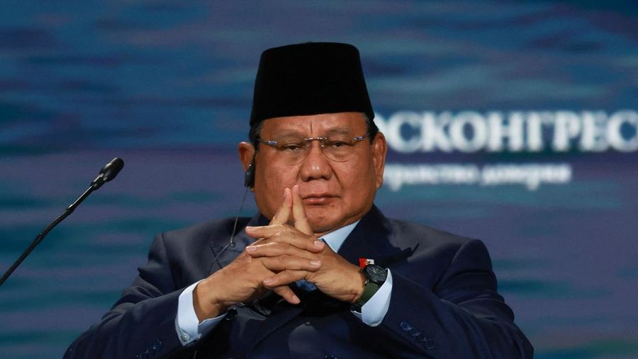 Presiden Indonesia Prabowo Subianto berpidato dalam sesi pleno Forum Ekonomi Internasional St. Petersburg (SPIEF) di Saint Petersburg, Rusia, 20 Juni 2025. (REUTERS/Anton Vaganov) Presiden Indonesia Prabowo Subianto berpidato dalam sesi pleno Forum Ekonomi Internasional St. Petersburg (SPIEF) di Saint Petersburg, Rusia, 20 Juni 2025. (REUTERS/Anton Vaganov)