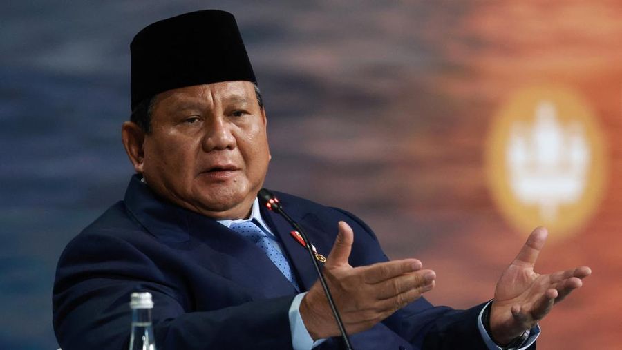 Presiden Indonesia Prabowo Subianto berpidato dalam sesi pleno Forum Ekonomi Internasional St. Petersburg (SPIEF) di Saint Petersburg, Rusia, 20 Juni 2025. (REUTERS/Anton Vaganov) Presiden Indonesia Prabowo Subianto berpidato dalam sesi pleno Forum Ekonomi Internasional St. Petersburg (SPIEF) di Saint Petersburg, Rusia, 20 Juni 2025. (REUTERS/Anton Vaganov)