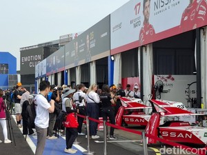 Video: Penonton Formula E Jakarta Mulai Padati Ancol