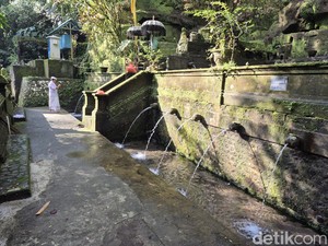 Ini Tempat untuk Melukat Tanpa Busana di Bali
