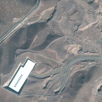 Penampakan Pusat Nuklir Iran Setelah Diserang Rudal AS