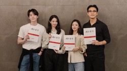 Shin Min Ah - Lee Jong Suk Syuting di Praha, Main Drakor Kerajaan Tayang 2026