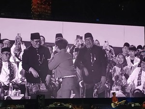 Juicy Luicy Bikin Baper Lapangan Banteng di Malam Puncak HUT Jakarta 2025
