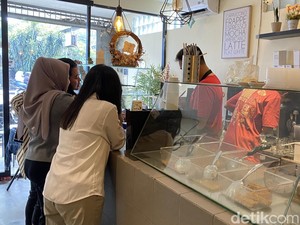 Uniknya Tripplefeeling Semarang: Warteg Bisa, Kafe Kekinian Oke