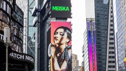 Meiska Nongol di Billboard Times Square New York, Wajah Spotify EQUAL Indonesia