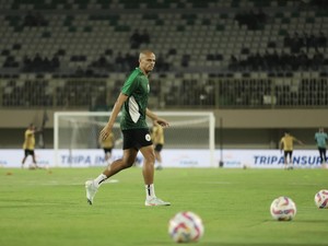 Tekad Cleberson Bawa PSS Curi 3 Poin di Kandang Dewa United