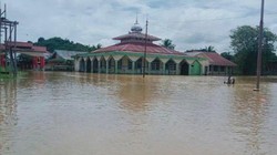 Banjir Terjang Halmahera Selatan, 13.965 Orang Mengungsi-1 Balita Tewas