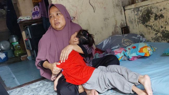 Lahir Piatu, Anak Pencari Ikan Alami Cerebral Palsy Pasif Tetap Tegar
