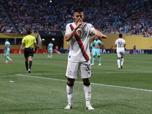 AS Roma Bidik Claudio Echeverri