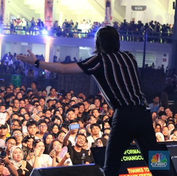 Pecah! Potret Riuh Kemeriahan Puncak AlloFest 2025