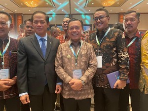 Al Haris Dorong Pengelolaan Sampah di Jambi Lebih Inovatif