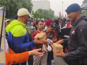 Polda Jateng Dirikan Dapur-Bagikan 1.700 Makanan Gratis Saat CFD di Semarang