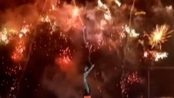Video Nyanyi-Doa Bareng di Malam Puncak Perayaan HUT Jakarta