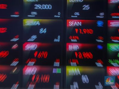 IHSG Sesi 2 Ditutup Naik 0,22% ke 8.337, Cetak Rekor ATH Baru