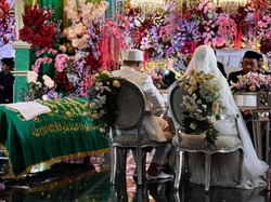 Pernikahan Campur Duka di Banjarmasin, Jasad Ayah Dihadirkan Saat Ijab Kabul Pernikahan Campur Duka di Banjarmasin, Jasad Ayah Dihadirkan Saat Ijab Kabul