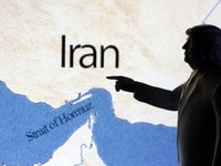 Serangan AS ke Iran Makan Korban Baru, Harga Minyak Brent Tembus US$79