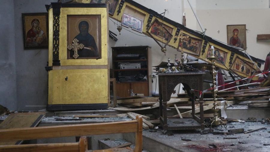 Sebanyak 20 orang tewas dan 52 luka-luka dalam serangan bom bunuh diri di sebuah gereja di Damaskus, Suriah, pada Minggu (22/6/2025). (via REUTERS/The White Helmets)