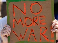 No More War! Potret Demo di AS Tolak Amerika Ikut Perang Israel-Iran