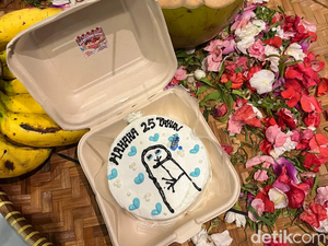Viral Pesta Ultah Unik Wanita Zodiak Gemini, Kuenya Bentuk Sajen Bikin Syok