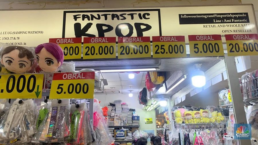 Demam K-pop dan K-drama masih ramai sehingga membuka peluang usaha dari lapak fanart hingga kursus bahasa Korea online. (CNBC Indonesia/Fergi Nadira)