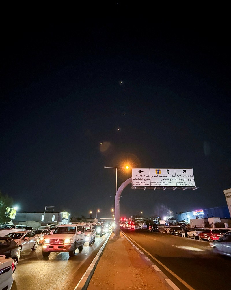Intersepsi terjadi setelah angkatan bersenjata Iran mengatakan mereka menargetkan pangkalan Al-Udeid dalam serangan rudal, di Qatar, 23 Juni 2025. REUTERS/Stringer