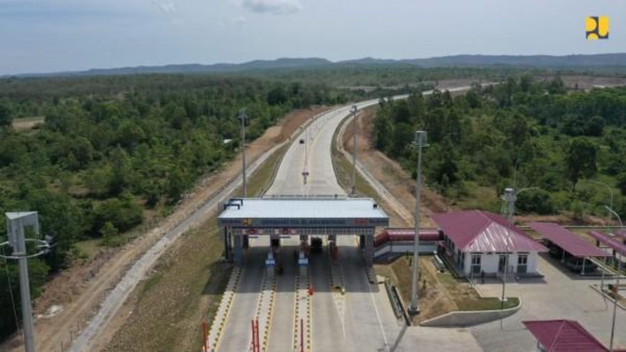 Kementerian Pekerjaan Umum bersama Badan Usaha Jalan Tol (BUJT) PT Hutama Karya (Persero) tengah menuntaskan pembangunan Jalan Tol Sigli–Banda Aceh (Sibanceh) sepanjang 74,2 kilometer (km). (Dok. Kemen PU)