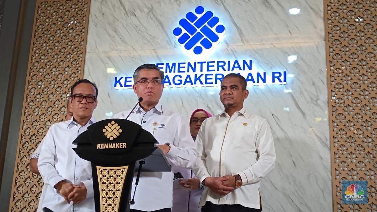 Israel-Iran Perang, Menaker Waspada Ancaman PHK Massal