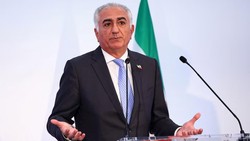 Profil Reza Pahlavi, Keturunan Dinasti Terakhir Iran yang Siap Ganti Khamenei
