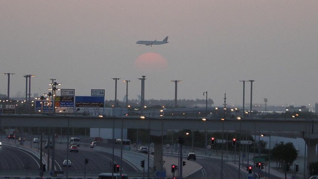 Arab Perang! 21 Maskapai Batalkan Penerbangan, Emirates-Etihad-Garuda