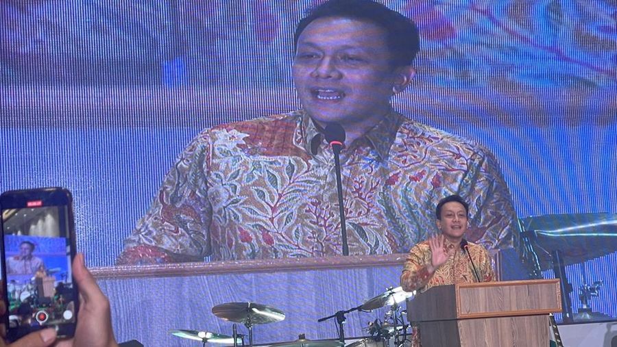 Wakil Menteri Lingkungan Hidup/Wakil Kepala Badan Pengenalian Lingkungan Hidup (KLH/BPLH), Diaz Hendropriyono/Teti Purwanti