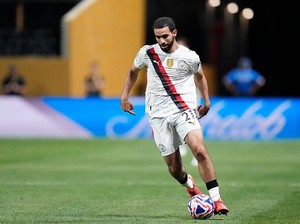 Ait-Nouri Yakin Berkembang di Man City dengan Polesan Guardiola