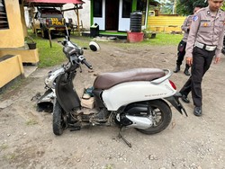Mahasiswi di Dompu Tewas gegara Ditabrak Remaja Berboncengan Tiga Mahasiswi di Dompu Tewas gegara Ditabrak Remaja Berboncengan Tiga