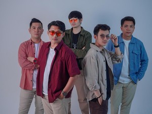 2 Vokalis Band Dipadukan dalam Ketulusan Cinta
