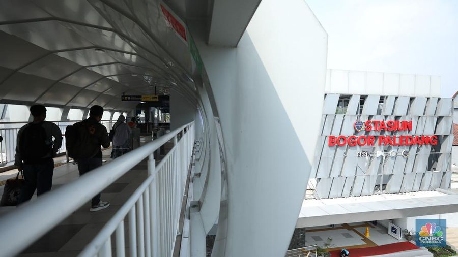 Skybridge atau jembatan penghubung antara Stasiun Bogor - Paledang, Jawa Barat, Rabu (25/6/2025). (CNBC Indonesia/Tri Susilo) Skybridge atau jembatan penghubung antara Stasiun Bogor - Paledang, Jawa Barat, Rabu (25/6/2025). (CNBC Indonesia/Tri Susilo)