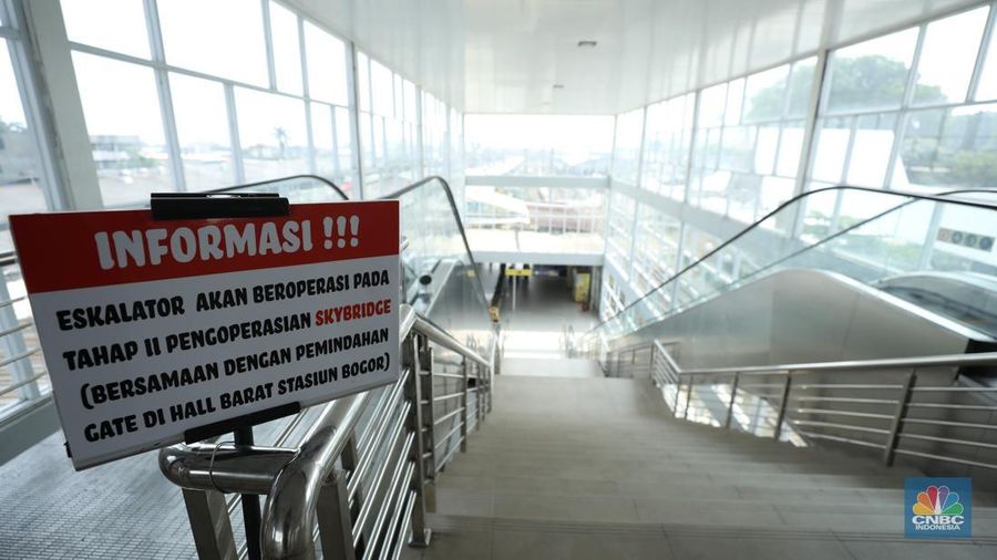 Skybridge atau jembatan penghubung antara Stasiun Bogor - Paledang, Jawa Barat, Rabu (25/6/2025). (CNBC Indonesia/Tri Susilo) Skybridge atau jembatan penghubung antara Stasiun Bogor - Paledang, Jawa Barat, Rabu (25/6/2025). (CNBC Indonesia/Tri Susilo)