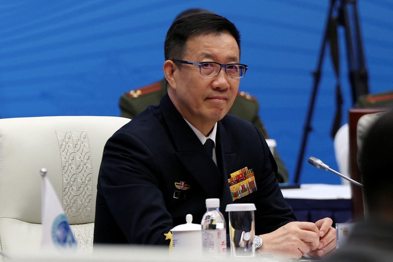 CHINA-SCO/DEFENCE Menteri Pertahanan Tiongkok Dong Jun dan mitranya menghadiri Pertemuan Menteri Pertahanan Organisasi Kerjasama Shanghai (SCO) di Qingdao, provinsi Shandong, Tiongkok pada 26 Juni 2025. REUTERS/Florence Lo