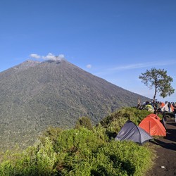 Penjelasan Ilmiah Mengapa Kita Terjatuh di Gunung