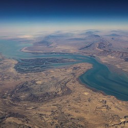 Potret Selat Hormuz Iran, Jalur Laut Paling Vital Dunia!